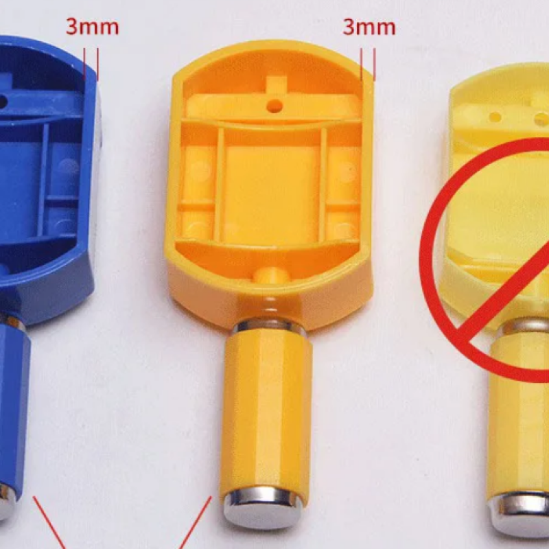 Інструмент для вкорочення браслета на годиннику. Знімач ланок браслета. Регулятор довжини браслета.