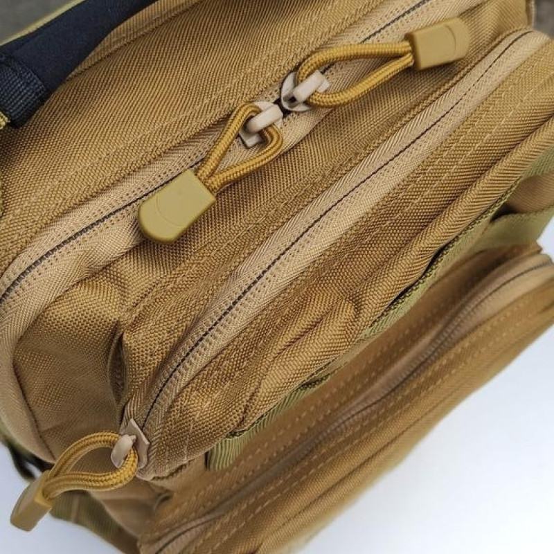 Нагрудна сумка з швидким скиданням чоловіча тактична сумка на багато відділень багатофункціональна. Койот