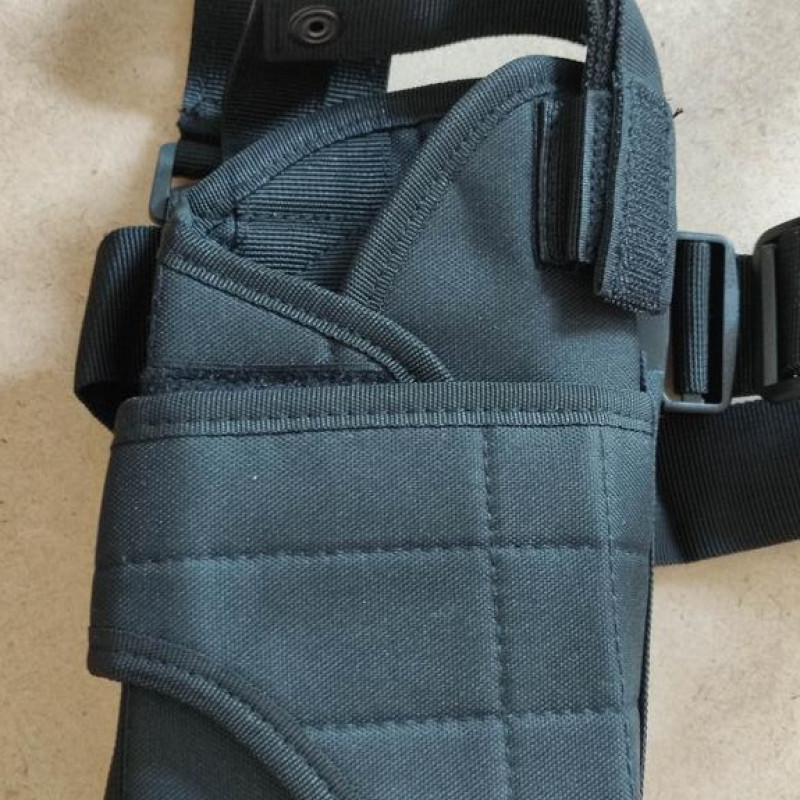 Тактична кобура на ногу універсальна для пістолета. Чорна