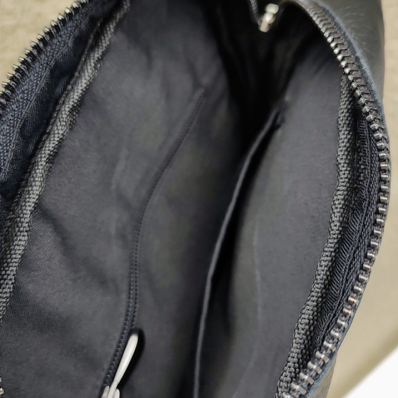 Чоловіча сумка із натуральної шкіри. Чорна