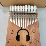 Калімба на 17 язичків (нот), з натурального дерева. З молоточком, чехлом. Коричнева