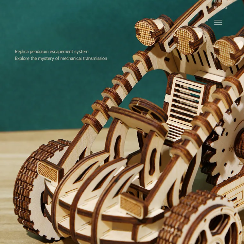 Декоративна дерев'яна іграшка-пазл 3D  "Багі" з моторчиком